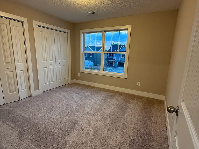 2727 Farmhouse Dr — Photo 16