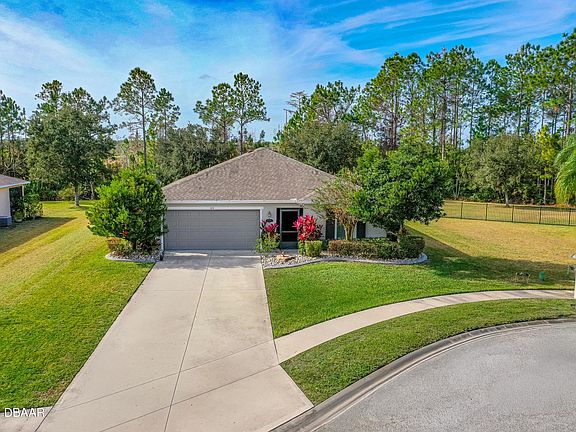 3rd image of 124 Logenberry Ct