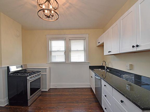 4th image of 4033 Taylor Ave