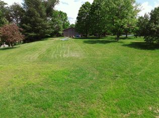 1702 Greenbriar Rd, Monticello, KY 42633