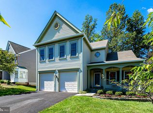 2554 Holly Manor Dr, Falls Church, VA 22043