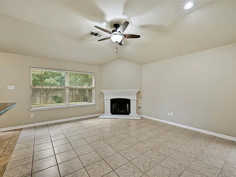 2717 Granite Creek Dr — Photo 6