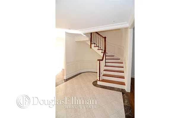 Rented by Douglas Elliman | media 7