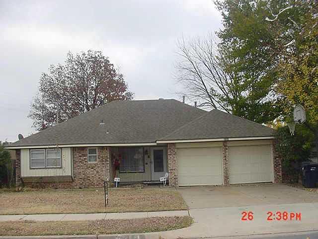 2nd image of 2108 SW Laneway Dr