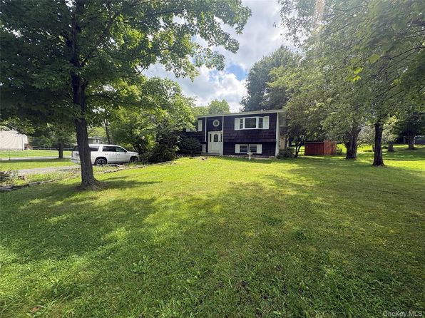 57 Wedgewood Dr