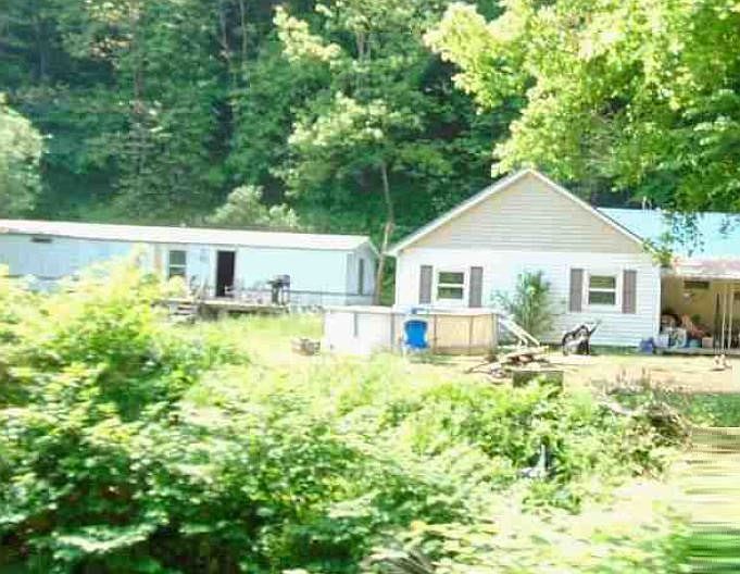 2nd image of 425 Bulger Rd
