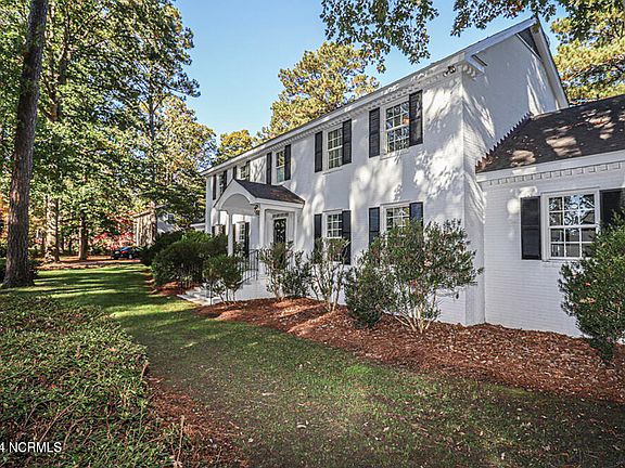 2nd image of 3520 Mansfield Drive