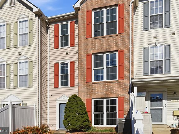 2nd image of 1805 Chatfield Ter