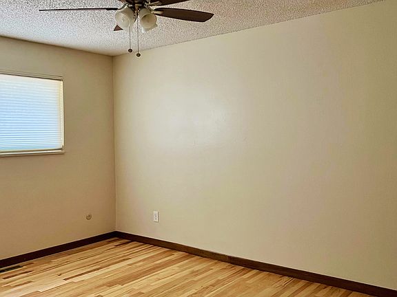 3rd image of 9440 W 56th Pl