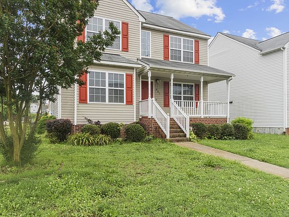 2nd image of 807 Louisiana St