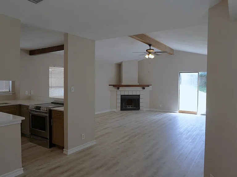 8470 Cascade Ridge Dr — Photo 4