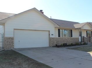 1642 N Tanglewood Rd, Rose Hill, KS 67133