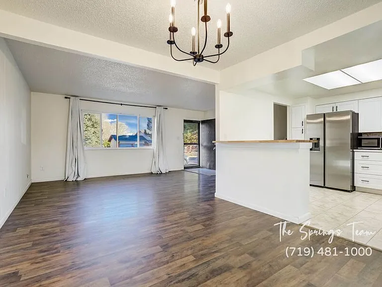 7240 Sullivan Cir — Photo 20