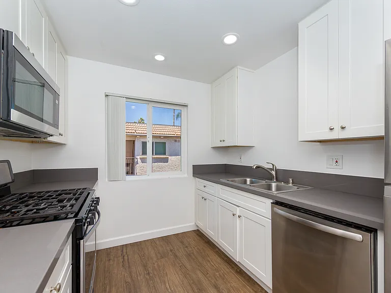 Crestview Apartment Homes — Photo 20