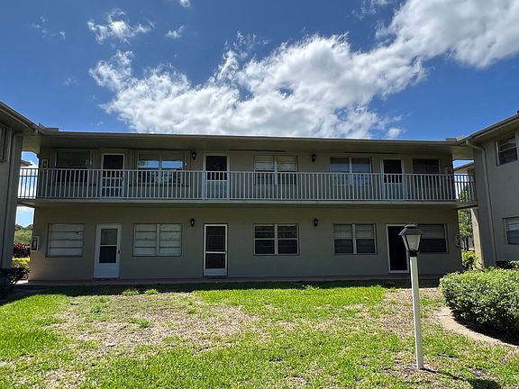 2nd image of 17 Lake Vista Trl APT 203