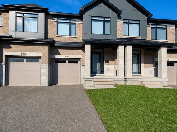 1026 Hydrangea Ave, Ottawa, ON K4M 0L4