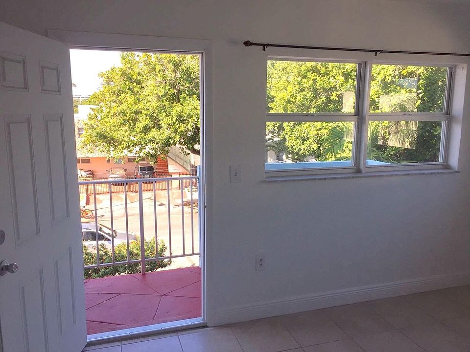 1st image of 801 Meridian Ave #33D