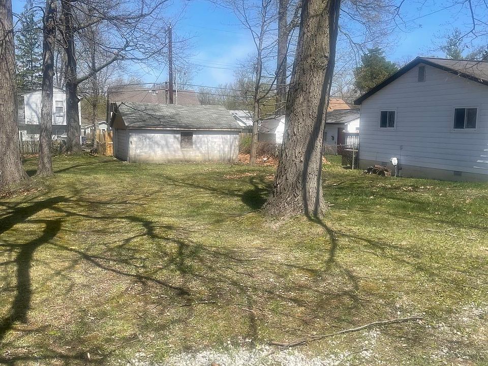 1st image of 3892 Lawley Ave