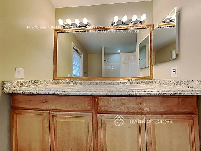 13325 Kingsbury Dr — Photo 18