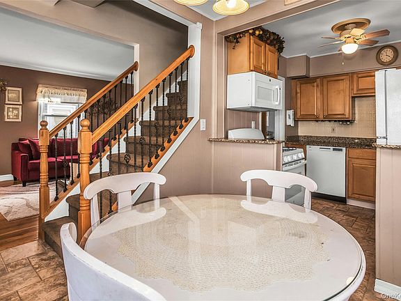 5th image of 232 Ribbon Street