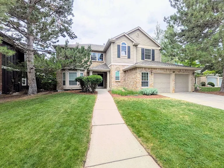 7467 Exeter Pl — Photo 1