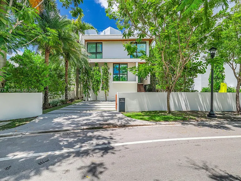 288 Palm Ave — Photo 2