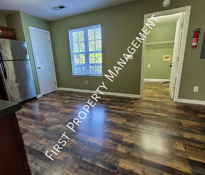 3151 Willow Springs Dr S — Photo 8