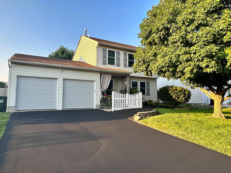 1st image of 496 Courtland Ln