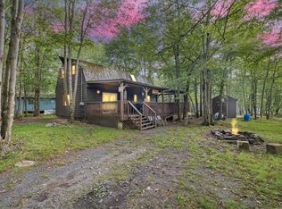 24 Peace Pipe Way, Gouldsboro, PA 18424