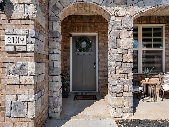 2nd image of 2109 Halfmoon Way