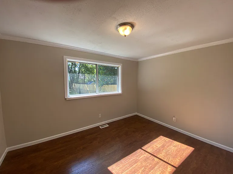 2942 Chance Dr — Photo 6