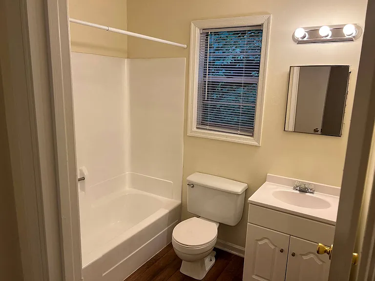 Main bathroom