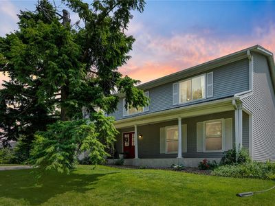 6908 Larkwood Dr NE, Cedar Rapids, IA, 52402