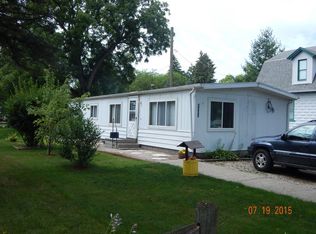 9927 Center St, Reese, MI 48757
