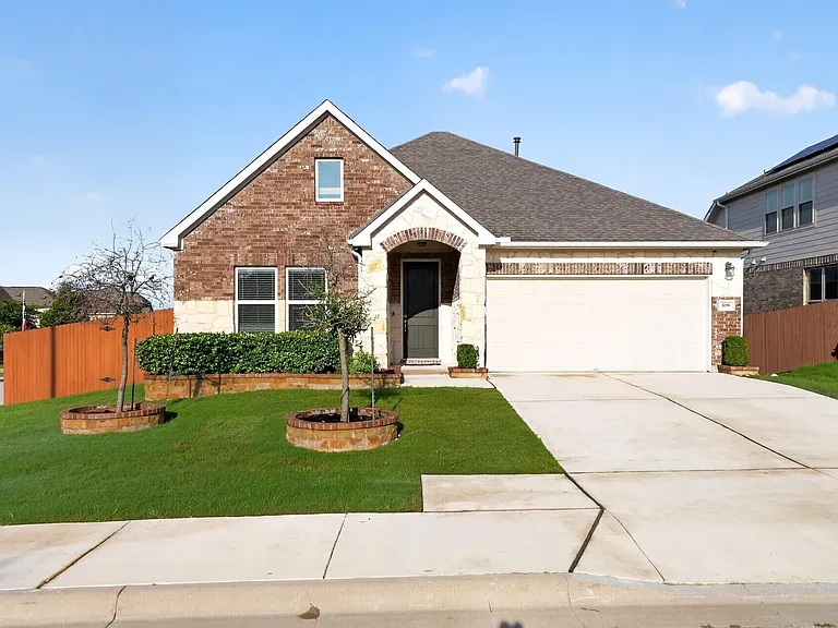 108 Meadow Wood Cv — Photo 1