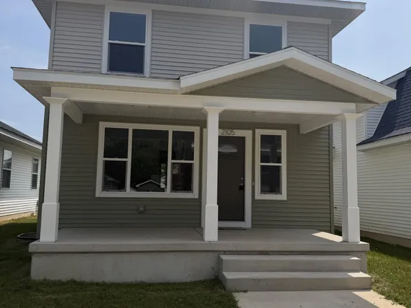 2105 Willard Ave, Grand Rapids, MI 49507