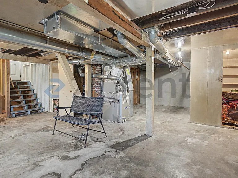8612 SW 20th Ave — Photo 24