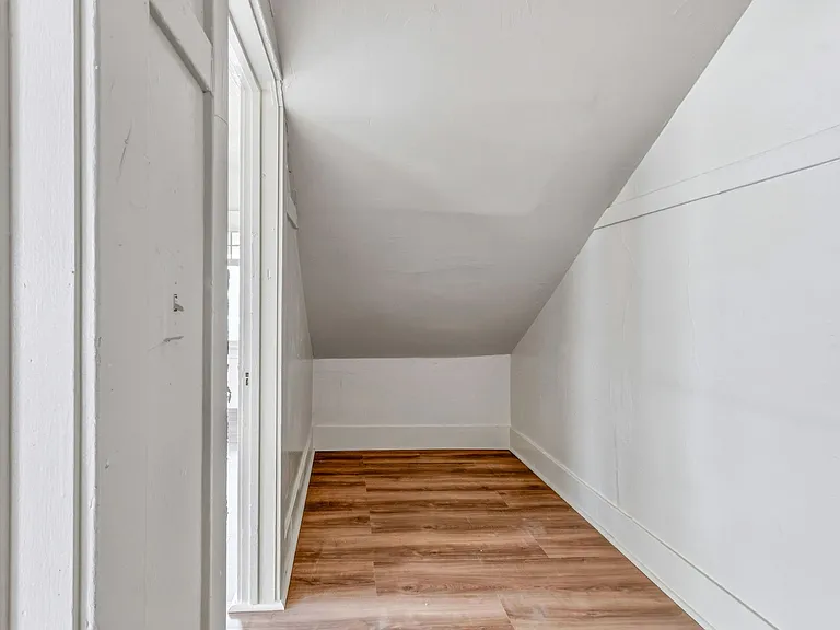 1250 W 35th Pl #1252 — Photo 18