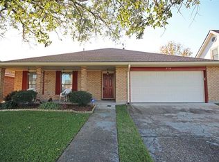 2716 W Friendship Dr, Harvey, LA 70058