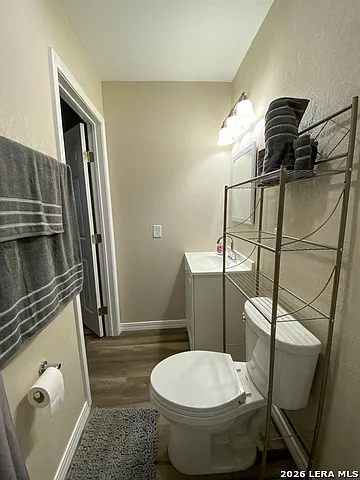 107 W Jewell St #B — Photo 14