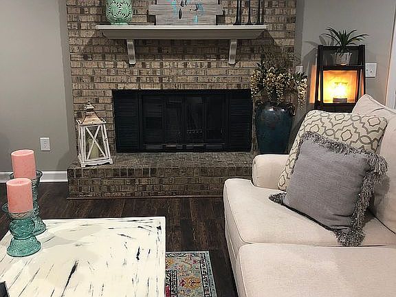 5th image of 305 Lancelot Dr