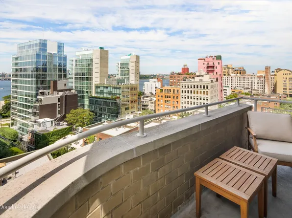 140 Charles Street image 1 of 6