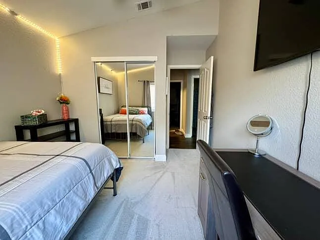 4 bed, 1855 sqft, $1,050 — Photo 3