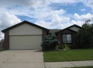 74 Birmingale Ave, Lapeer, MI 48446