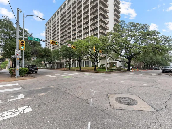 1801 Lavaca St APT 4C, Austin, TX 78701