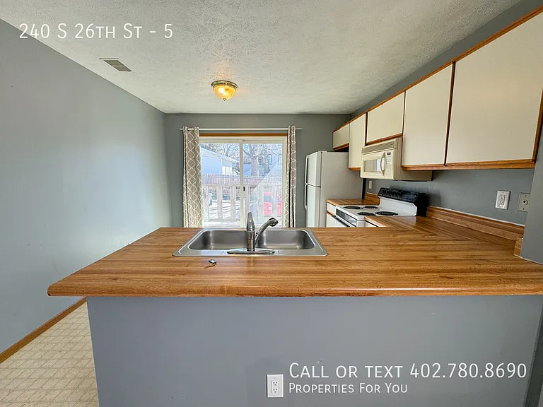 240 S 26th St #5 — Photo 4