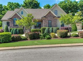 1212 Woodland Xing, Columbia, TN 38401
