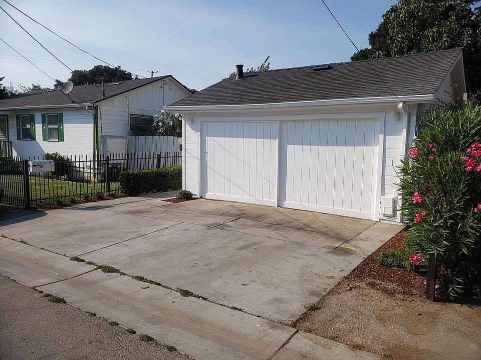 1st image of 203 Garden St #B