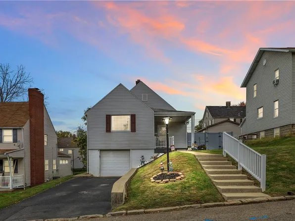 212 Johnston Dr, Ellwood City, PA 16117