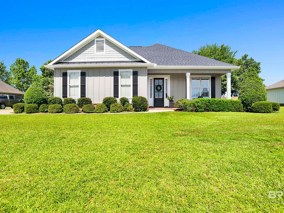 1st image of 24921 Planters Dr